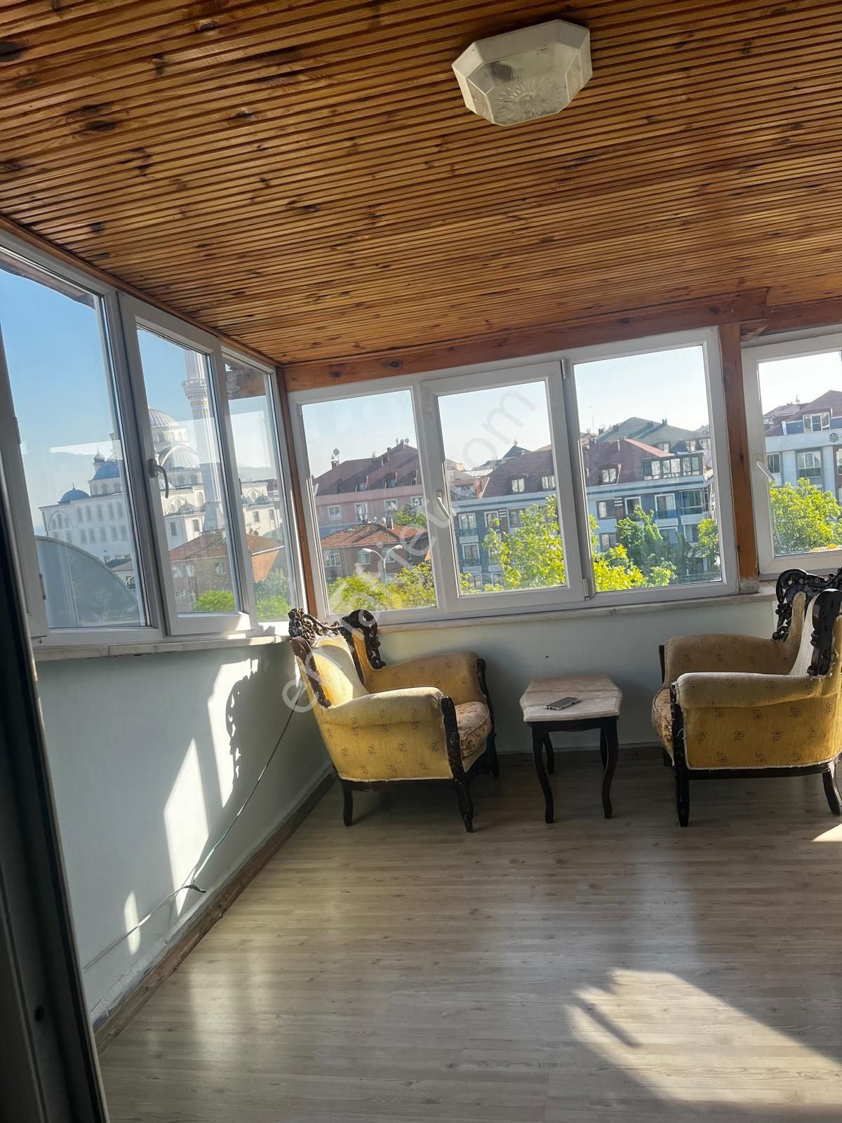 Beylikdüzü Kavaklı Kiralık Daire Beylikdüzü Kavaklı'da 2+1 Çatı Katı boş kiralık daire