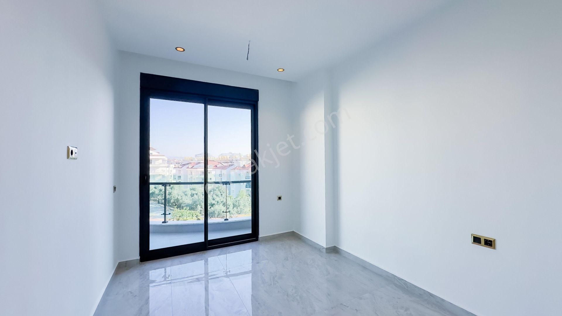 Alanya Tosmur Da Denize 100 Mt. Mesafede Ultra Lüks Komplekste 1+1 Sıfır Daire - Görsel 21