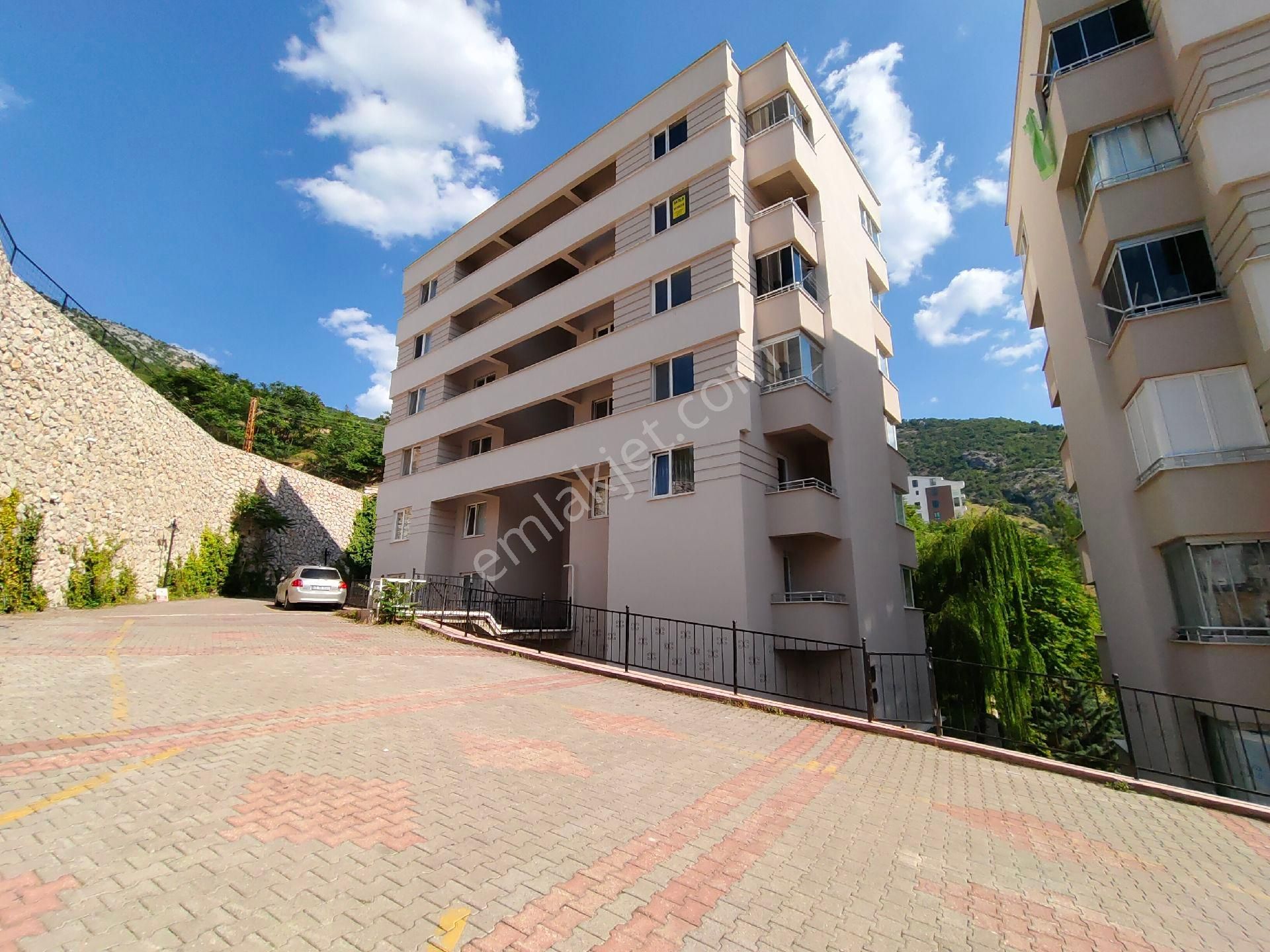 Amasya Merkez Kirazlıdere Satılık Daire KİRAZLIDERE MAH. YÜCELEN EVLER SİTESİN DE SATILIK 3+1 DAİRE