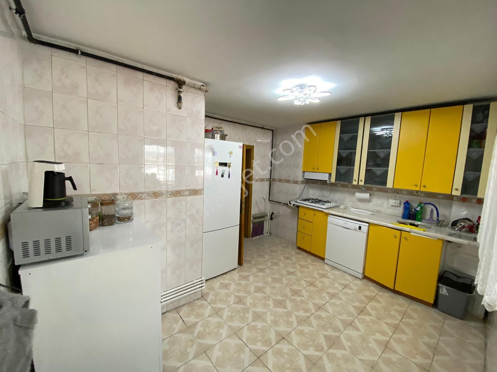 Yenimahalle İlkyerleşim Satılık Daire BATIKENT'TE 3.5+1 130M2 FULL YAPILI SİTE İÇİNDE EBEVEYN BANYOLU GİYSİ ODALI MANZARALI SATILIK DAİRE