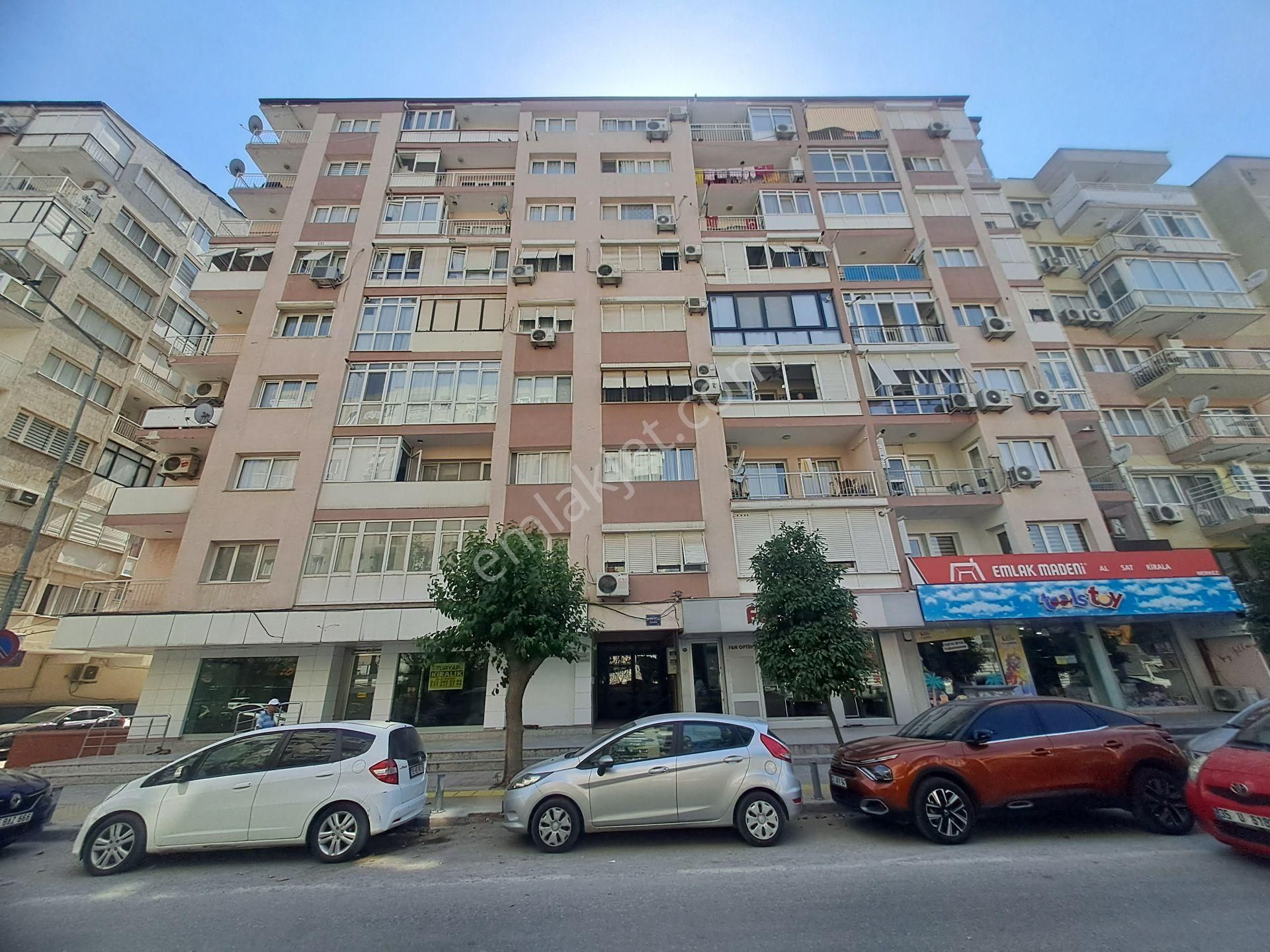 Bayraklı Mansuroğlu Satılık Daire  HAŞİM İŞCAN CADDESİ BÖLGE METRO YAKINI SATILIK 2+1 DAİRE