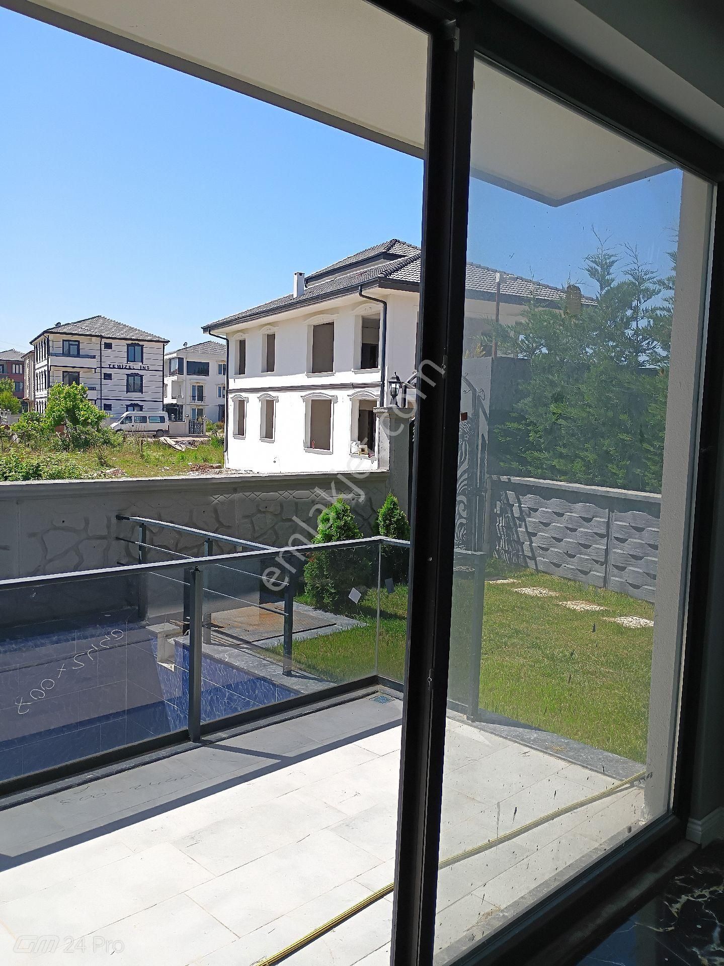 Satılık Havuzlu Lüks Tripleks Villa - Görsel 6