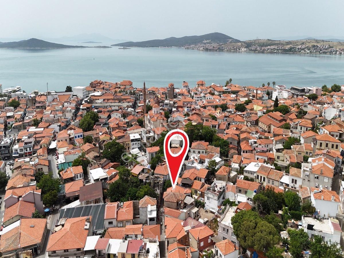 Ayvalık Fethiye Satılık Müstakil Ev REMAX MİD'DEN AYVALIK MERKEZDE SATILIK TARİHİ TAŞ RUMEVİ