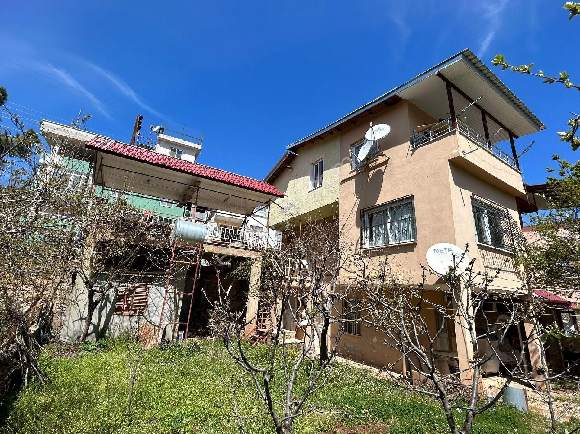 Toroslar Ayvagediği Satılık Villa AYVAGEDİĞİ (GÖZNE YOLU) 4+1 DUBLEX VİLLA/305 M² ARSASI SATILIK