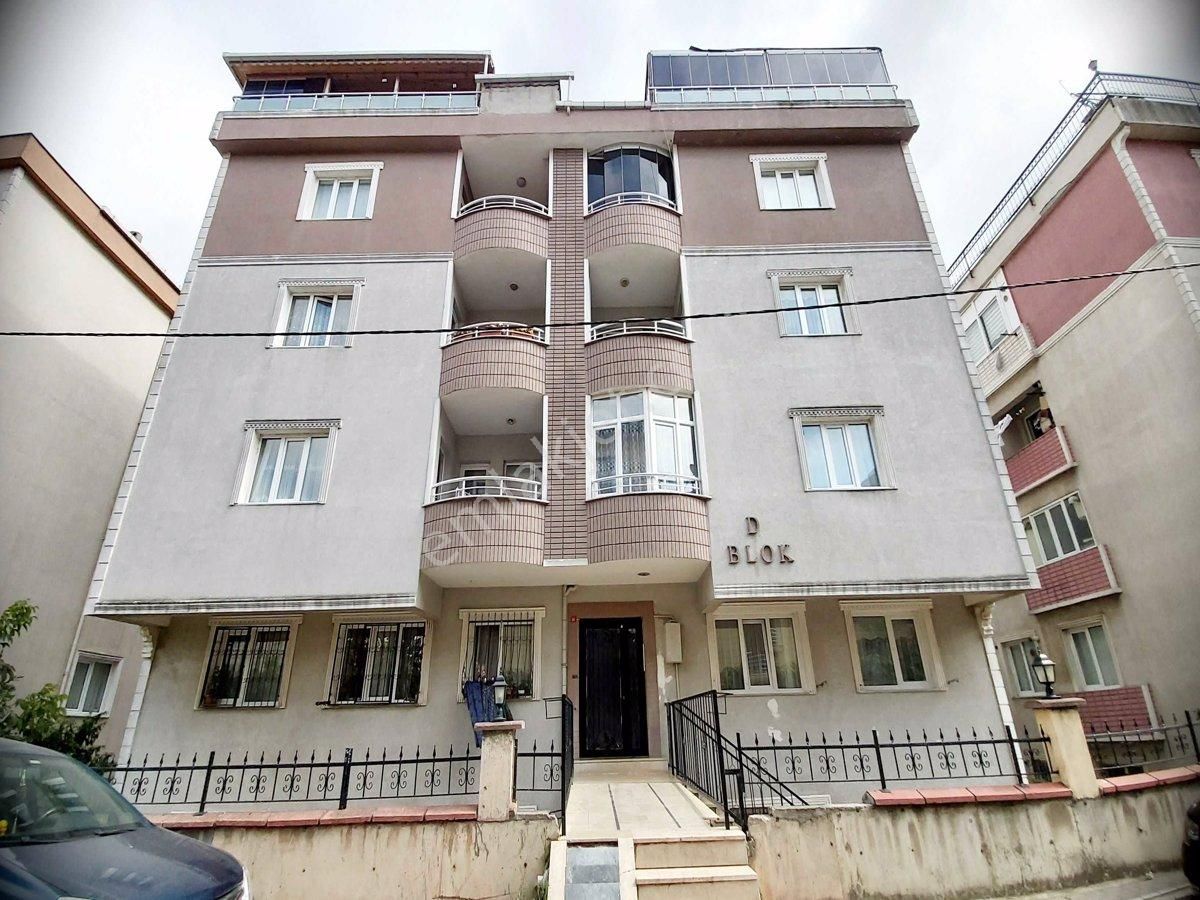 Pendik Esenler Satılık Daire PENDİK ESENLER ULAŞIMA YAKIN ARAKAT BOŞ 3+1 130 M2 SATILIK DAİRE