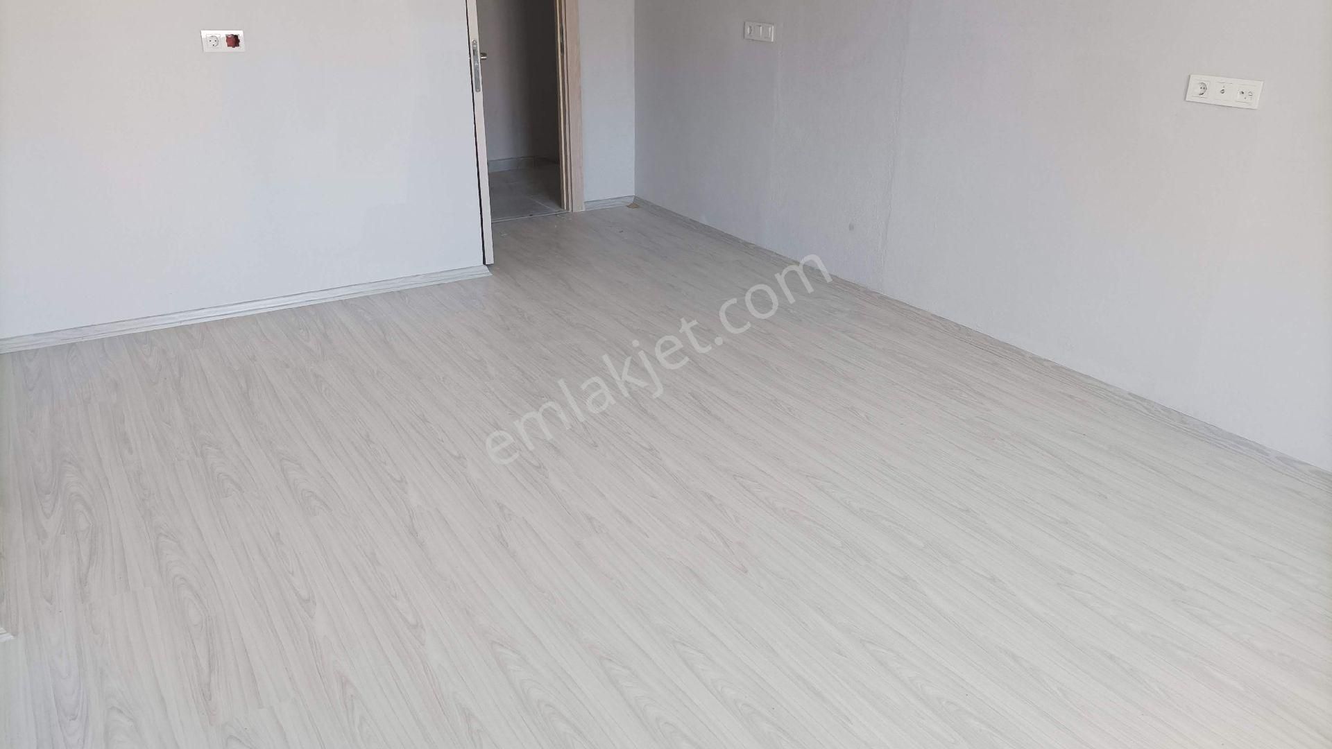 Arnavutköy Taşoluk Kiralık Daire Abana Emlak'tan Değirmenarkasında 2+1 80 m2 Kiralık Daire