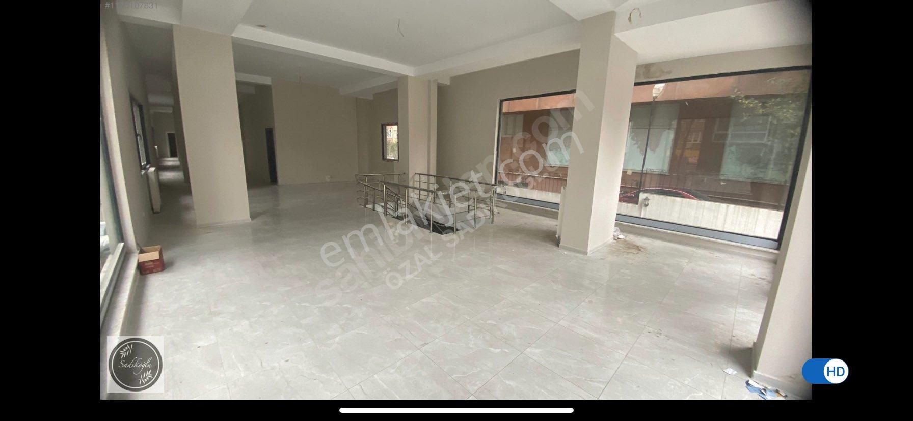 Kadıköy Suadiye Kiralık Dükkan & Mağaza SUADİYE MİNİBÜS YOLUNDA DİŞ KLİNİĞİ İÇİN BULUNMAZ 265M² DÜKKAN 