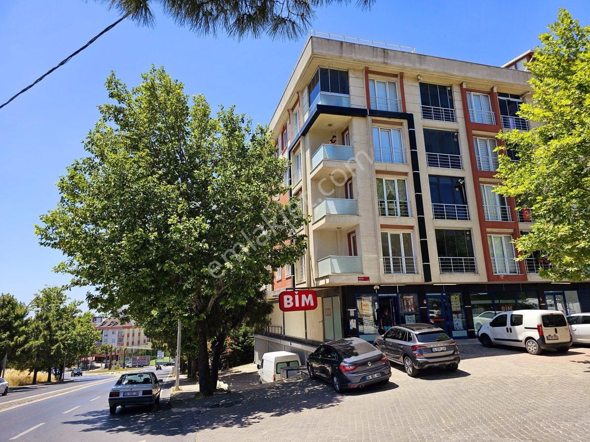 Büyükçekmece Pınartepe Satılık Daire REMAX BÜYÜKÇEKMECE PINARTEPE CADDE ÜZERİ SATILIK 2+1 DAİRE