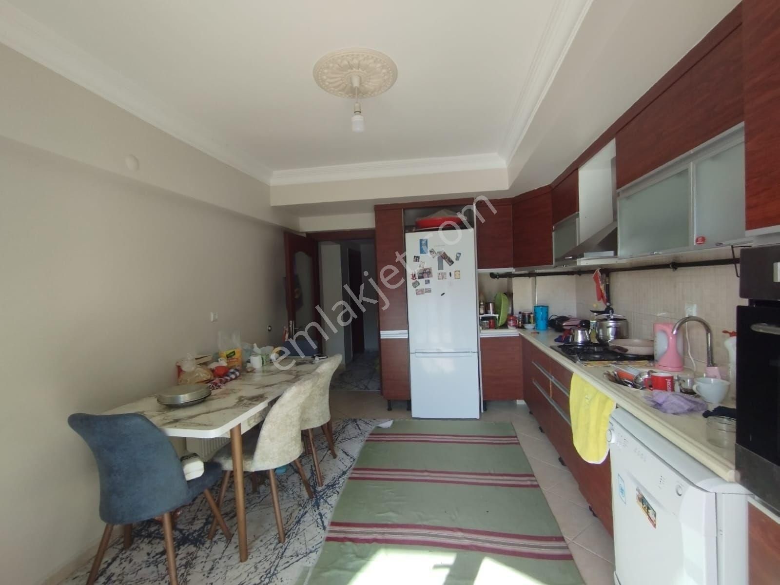 Hacı Kaplanlar Mahallesi Atatürk Caddesi Cepheli Arakat Kombili Geniş Daire - Görsel 11