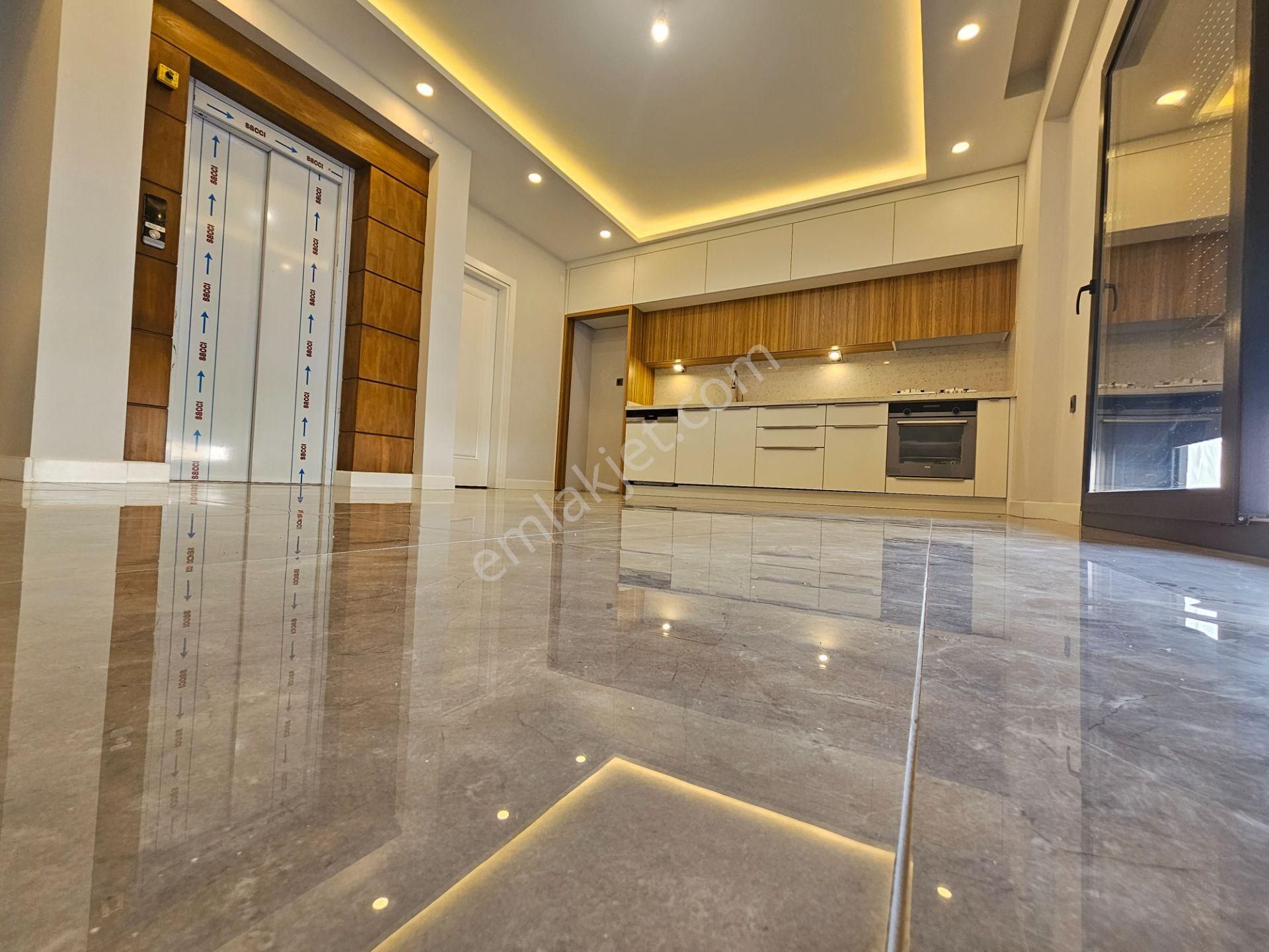 Eu Gayrimenlulden Balıkesir Edremit Güre'de Asansörlü Yerden Isıtmalı 5+1 Villa - Görsel 7