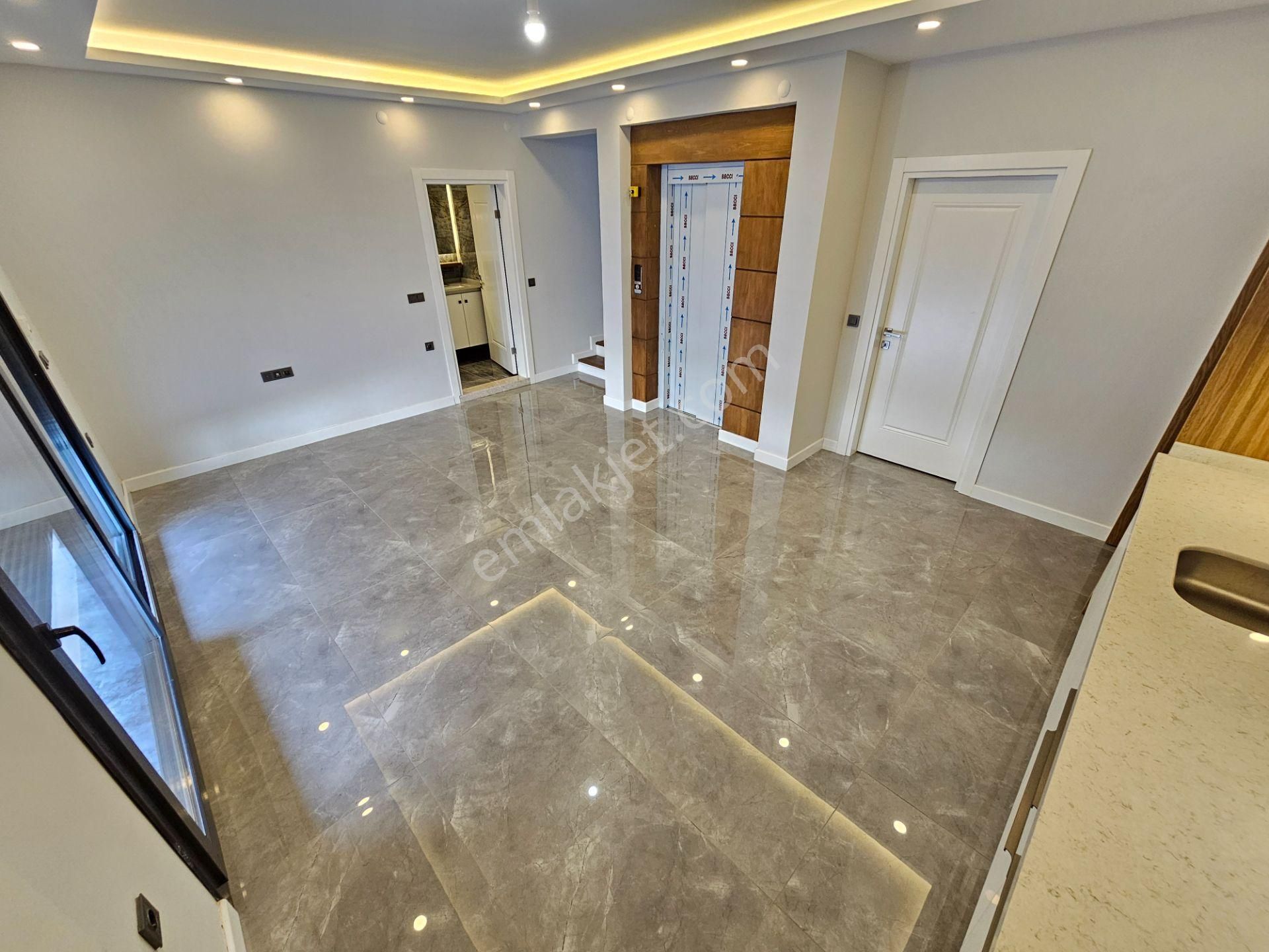 Eu Gayrimenlulden Balıkesir Edremit Güre'de Asansörlü Yerden Isıtmalı 5+1 Villa - Görsel 8