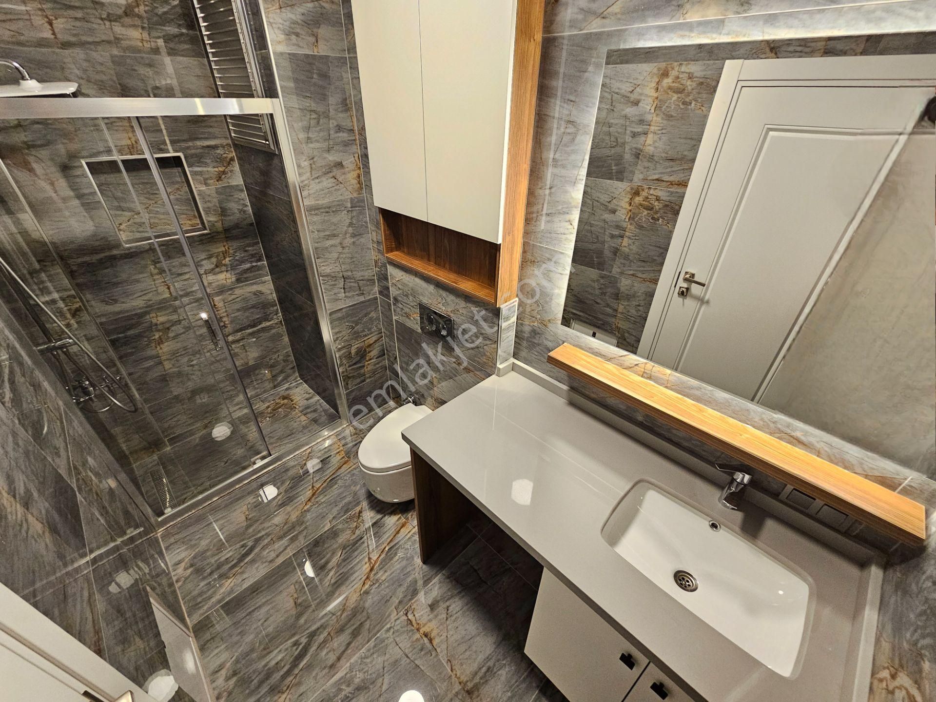 Eu Gayrimenlulden Balıkesir Edremit Güre'de Asansörlü Yerden Isıtmalı 5+1 Villa - Görsel 9