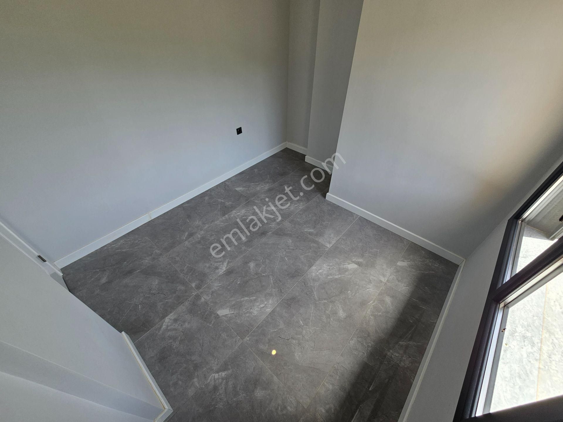 Eu Gayrimenlulden Balıkesir Edremit Güre'de Asansörlü Yerden Isıtmalı 5+1 Villa - Görsel 26