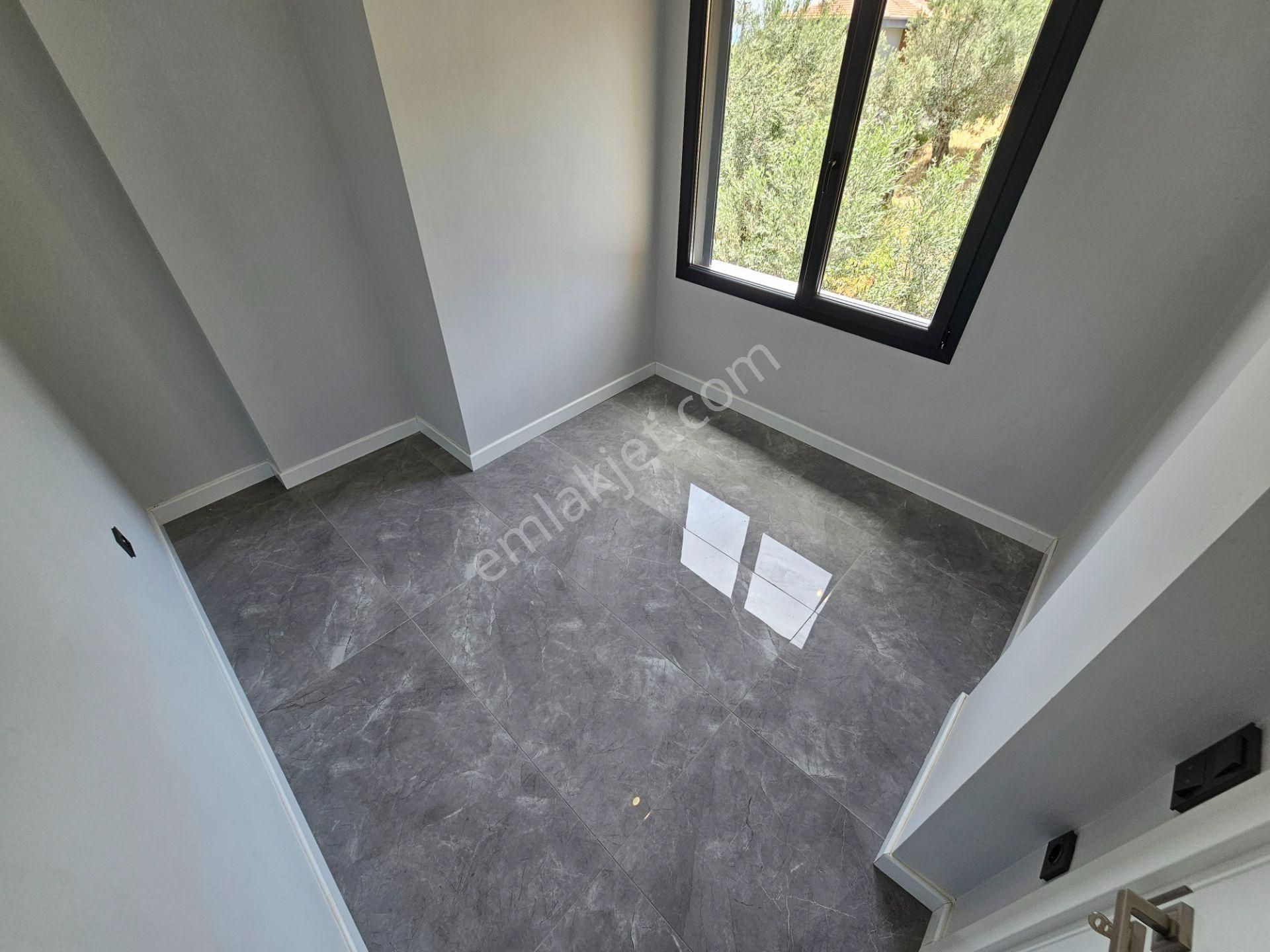 Eu Gayrimenlulden Balıkesir Edremit Güre'de Asansörlü Yerden Isıtmalı 5+1 Villa - Görsel 25