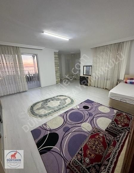 Silivri Gümüşyaka Satılık Villa SİLİVRİ GÜMÜŞYAKA'DA VİLLA 5+1 DENİZ MANZARALI HAVUZLU