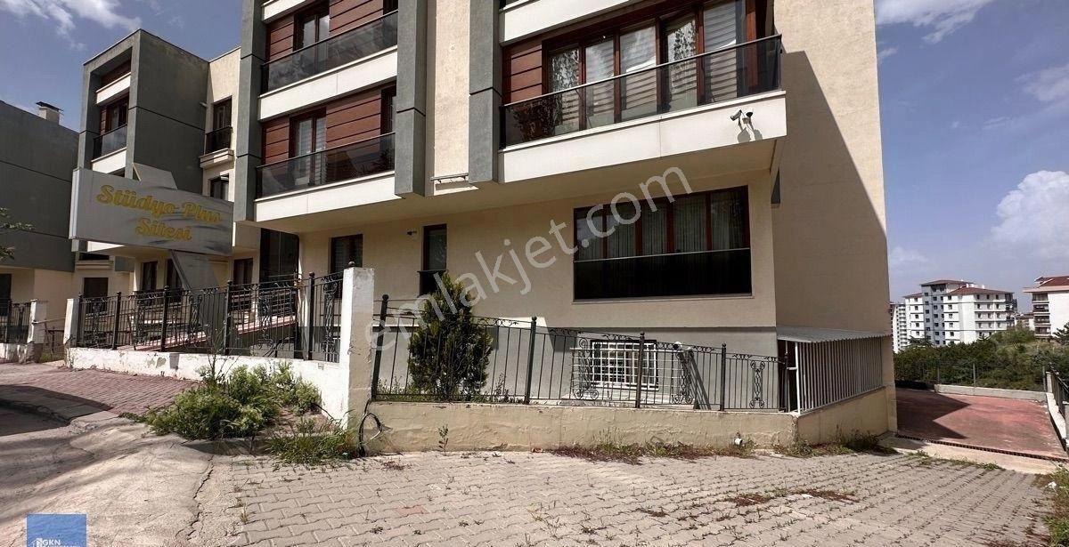 Çankaya Kırkkonaklar Satılık Daire KIRKKONAKLAR DA SİTE İÇİ KİRACILI MASRAFSIZ DAİRE