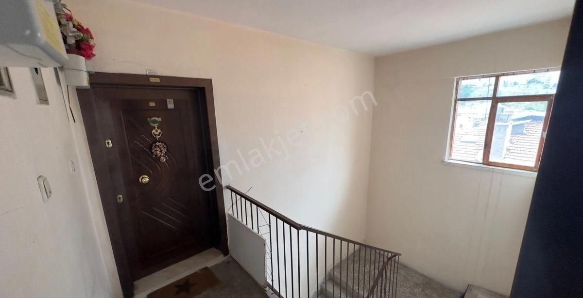 Çankaya Arka Topraklık Kiralık Daire KIZILAY A YÜRÜME MESAFESİ DE KATTA 2+1