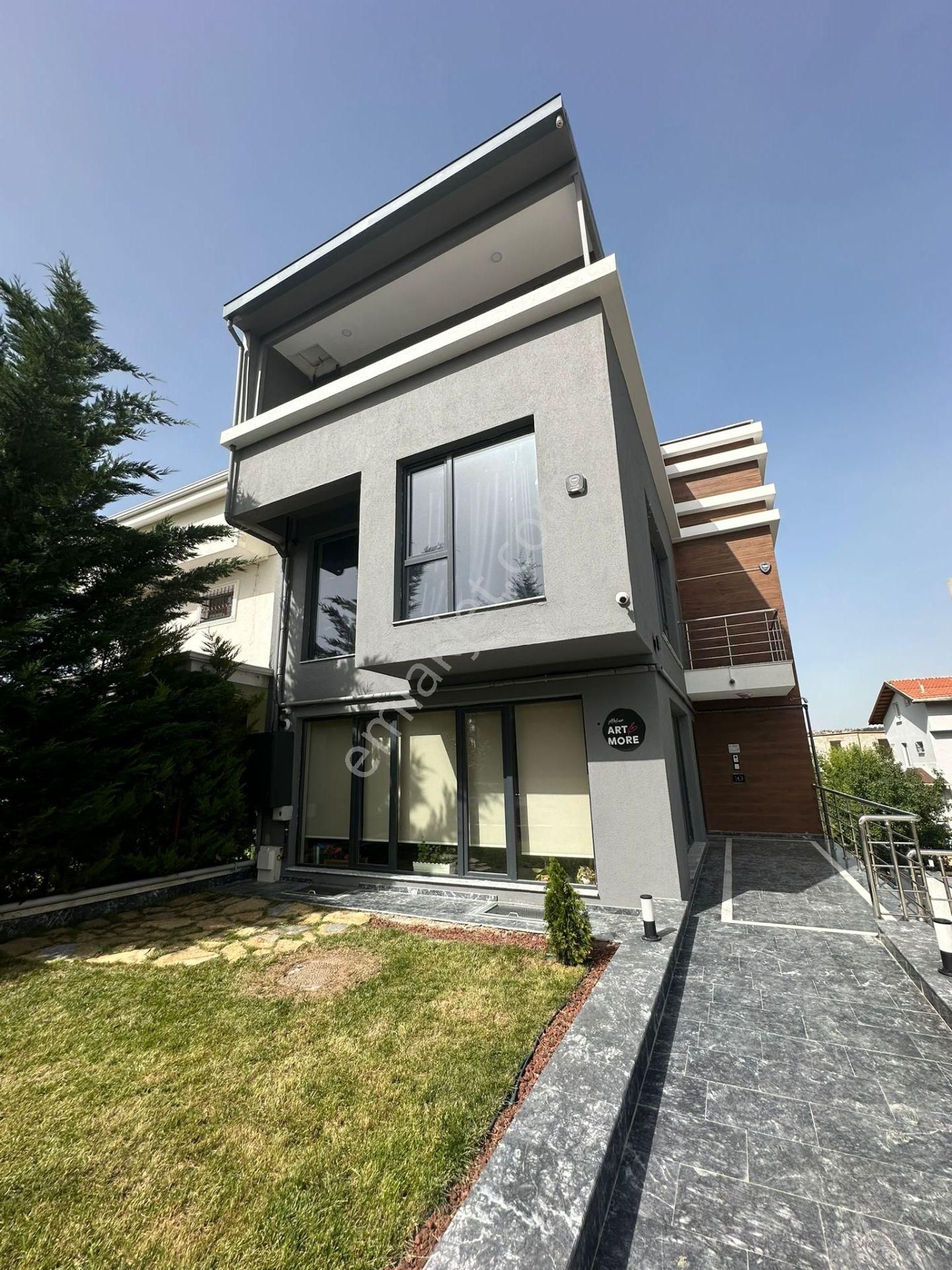 Çankaya Prof. Dr. Ahmet Taner Kışlalı Kiralık Villa  CİTY GRUP’TAN KİRALIK VİLLA KATI