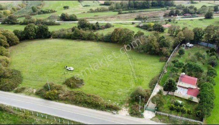 Çatalca Çiftlikköy Satılık Tarla  Çatalca Karacaköy 1015m2 kupon arsa köy içinde emsalsiz arsa