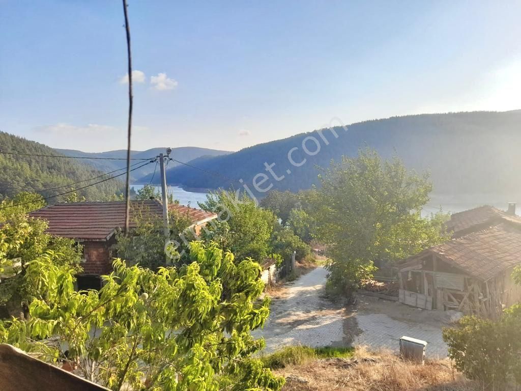 Orhaneli Çınarcık Satılık Konut İmarlı  🏡 Hayalinizdeki Ev Başlıyor! Gölet Manzaralı 2 Katlı Müstakil Ev 🌳