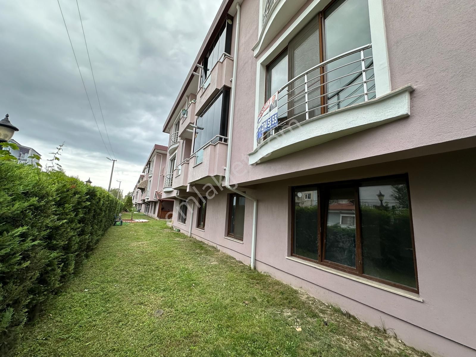 Adapazarı Tepekum Satılık Daire  Remax Ay Hüseyin Kubilay'dan SATILIK Bahçe Dublex Daire