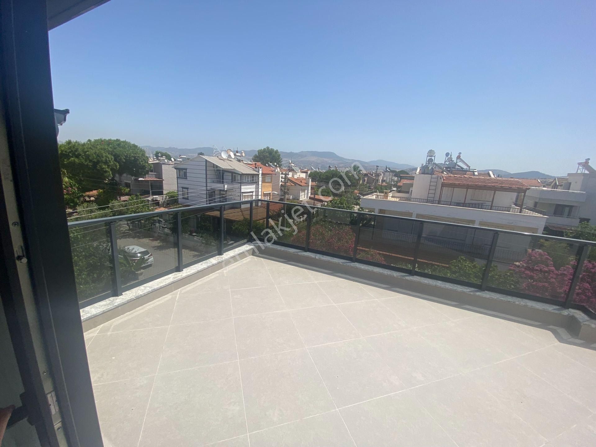 Dikili Güven Emlak'tan Cumhuriyet Mahallesinde Satılık 6+1 Villa - Görsel 33