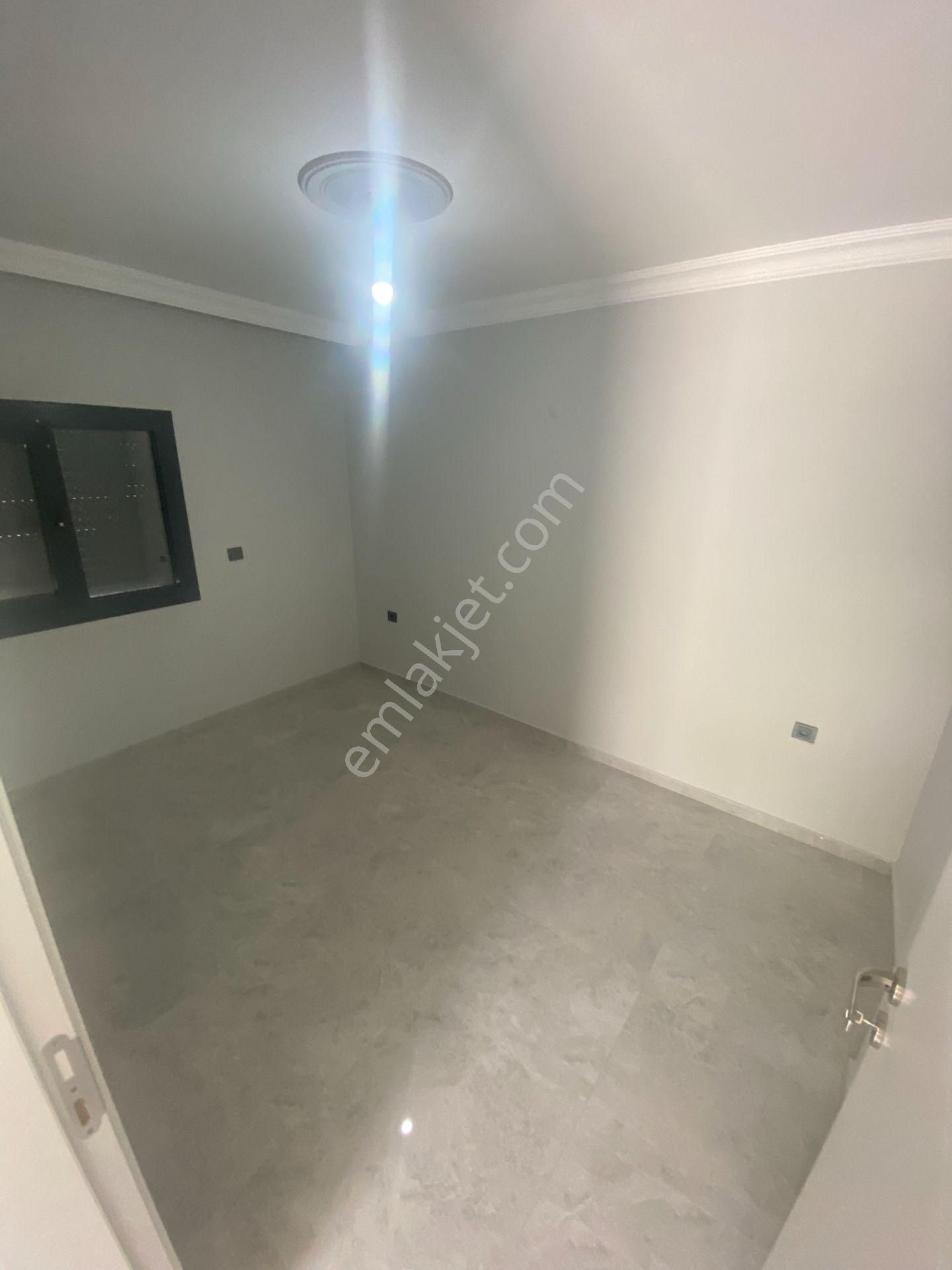 Dikili Güven Emlak'tan Cumhuriyet Mahallesinde Satılık 6+1 Villa - Görsel 6