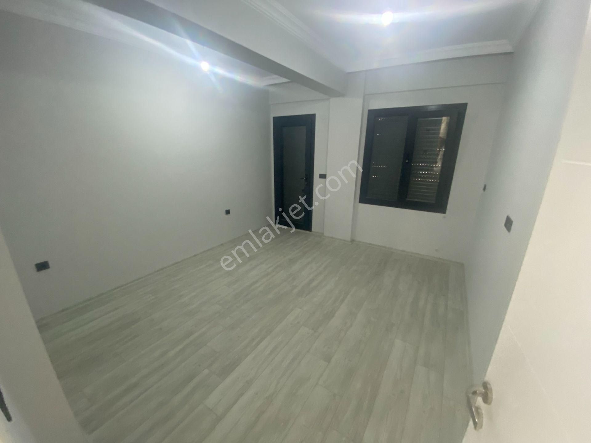 Dikili Güven Emlak'tan Cumhuriyet Mahallesinde Satılık 6+1 Villa - Görsel 23