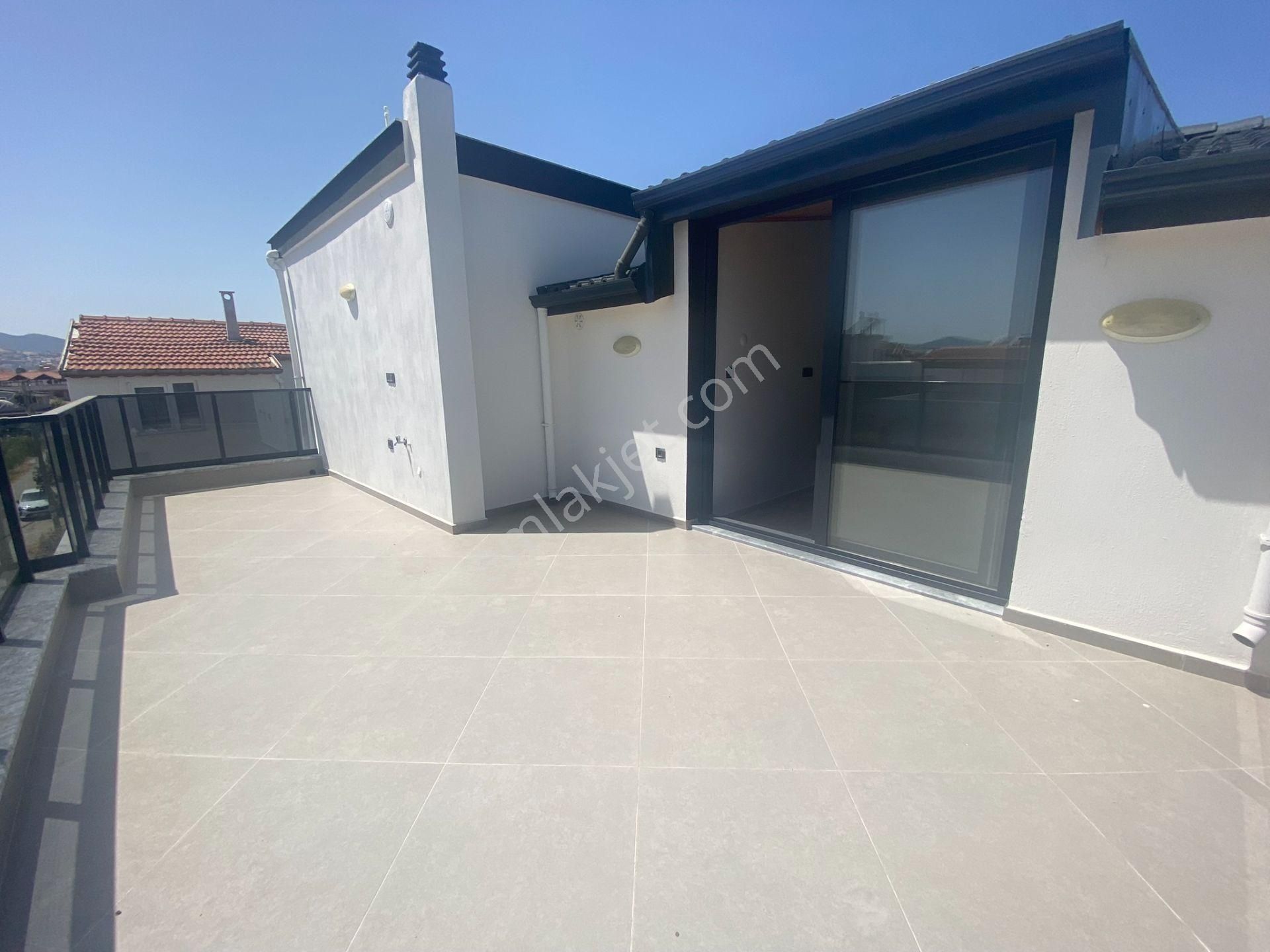 Dikili Güven Emlak'tan Cumhuriyet Mahallesinde Satılık 6+1 Villa - Görsel 35