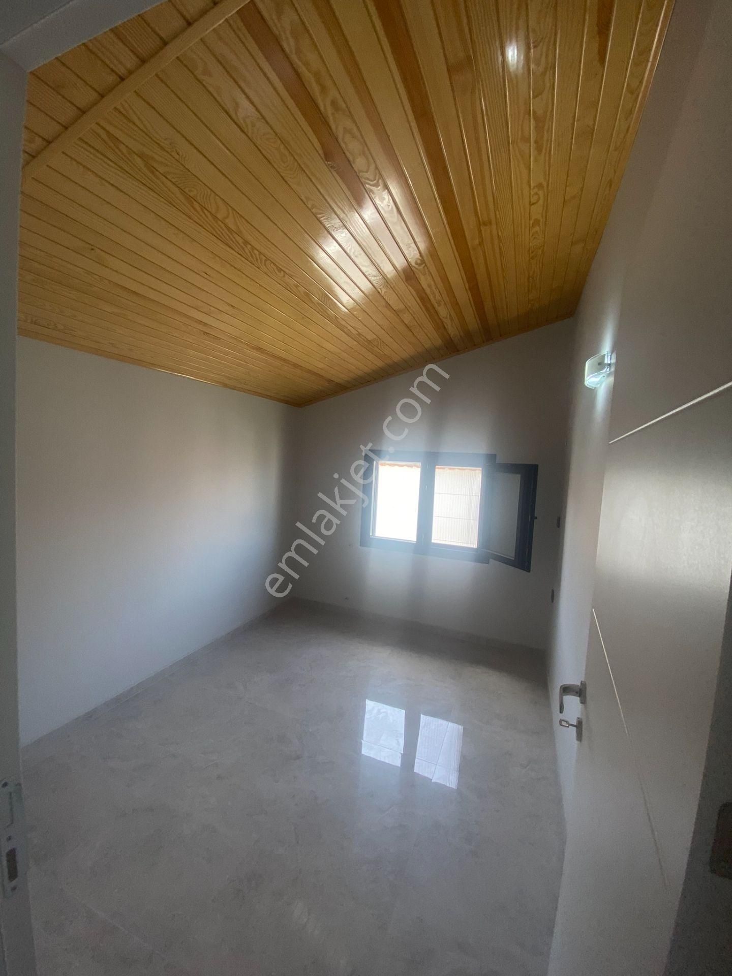 Dikili Güven Emlak'tan Cumhuriyet Mahallesinde Satılık 6+1 Villa - Görsel 30