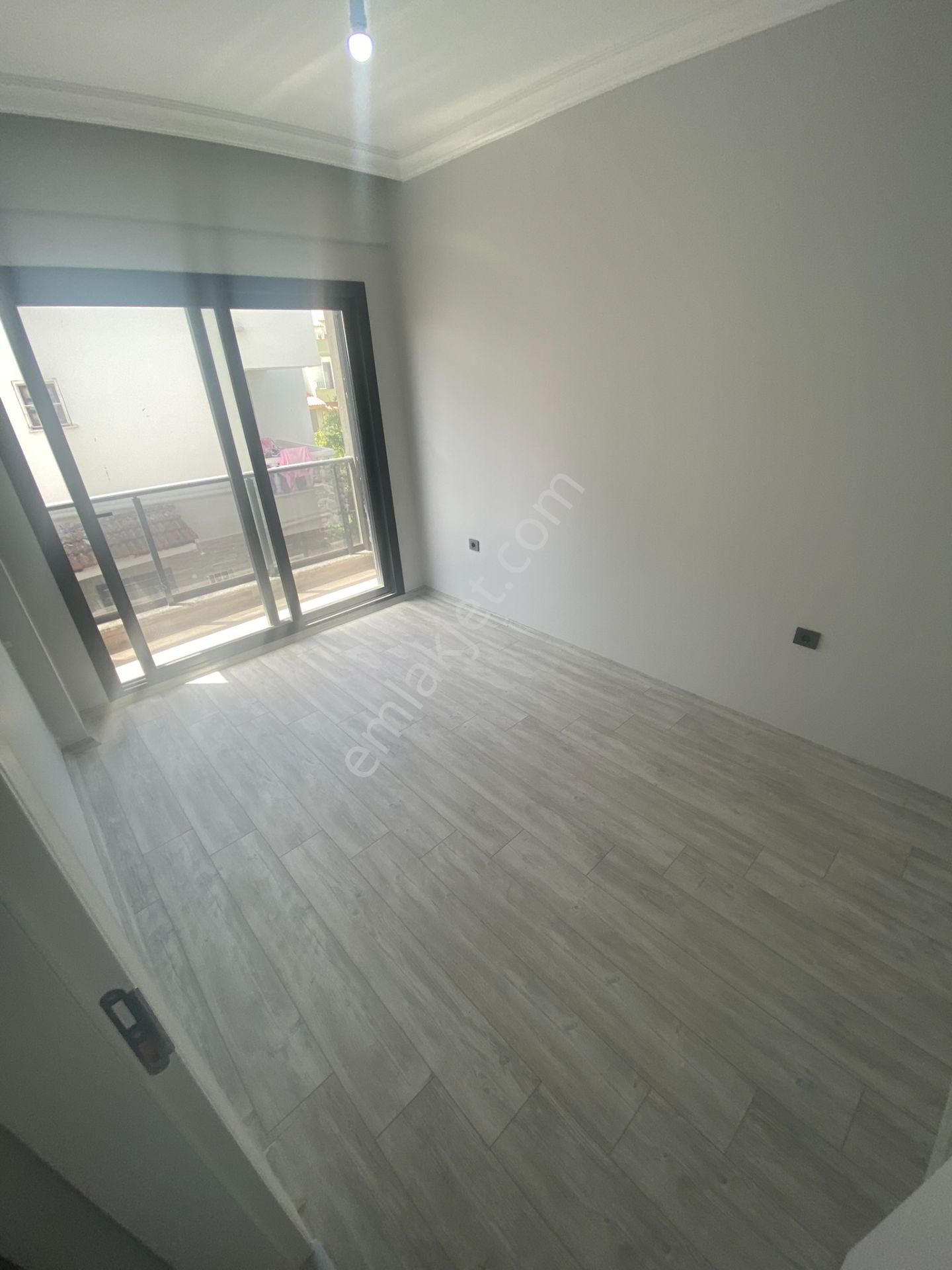 Dikili Güven Emlak'tan Cumhuriyet Mahallesinde Satılık 6+1 Villa - Görsel 25