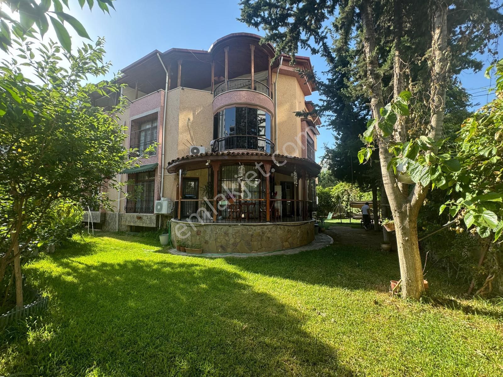 Seyhan Gürselpaşa Satılık Villa TÜRKMENBAŞI BULVARI SİTE İÇİNDE SOSYAL DONATILI 6+2 FOURLEKS