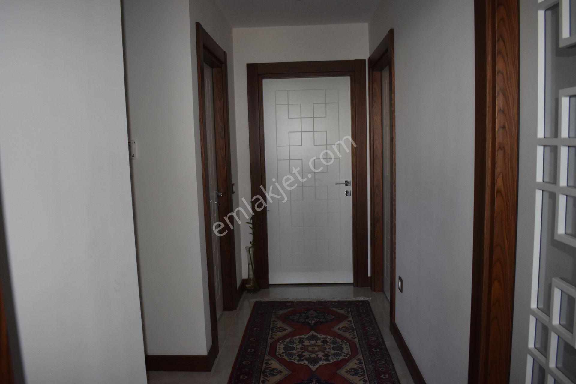 Büyükçekmece Atatürk Mah Lüks Butik Sitede Arakat 2+1 Satılık Daire - Görsel 31