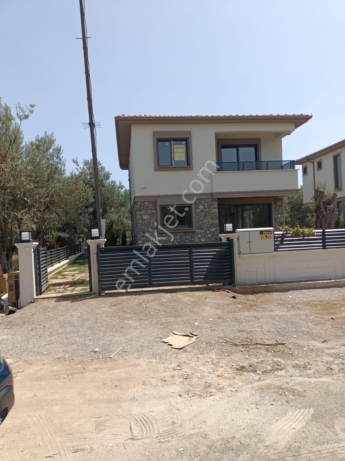 Ayvacık Küçükkuyu Bld. (Mıhlı) Satılık Villa Çanakkale Ayvacık Mıhlı Mah 3+1 villa