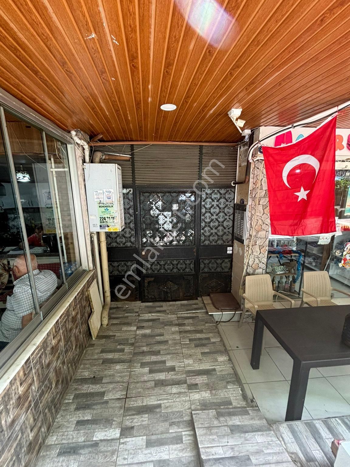 Konak Çankaya Satılık Daire  Hatay İnönü Caddesi Sevgi Yolunda 105 m2 2+1 Satılık Daire