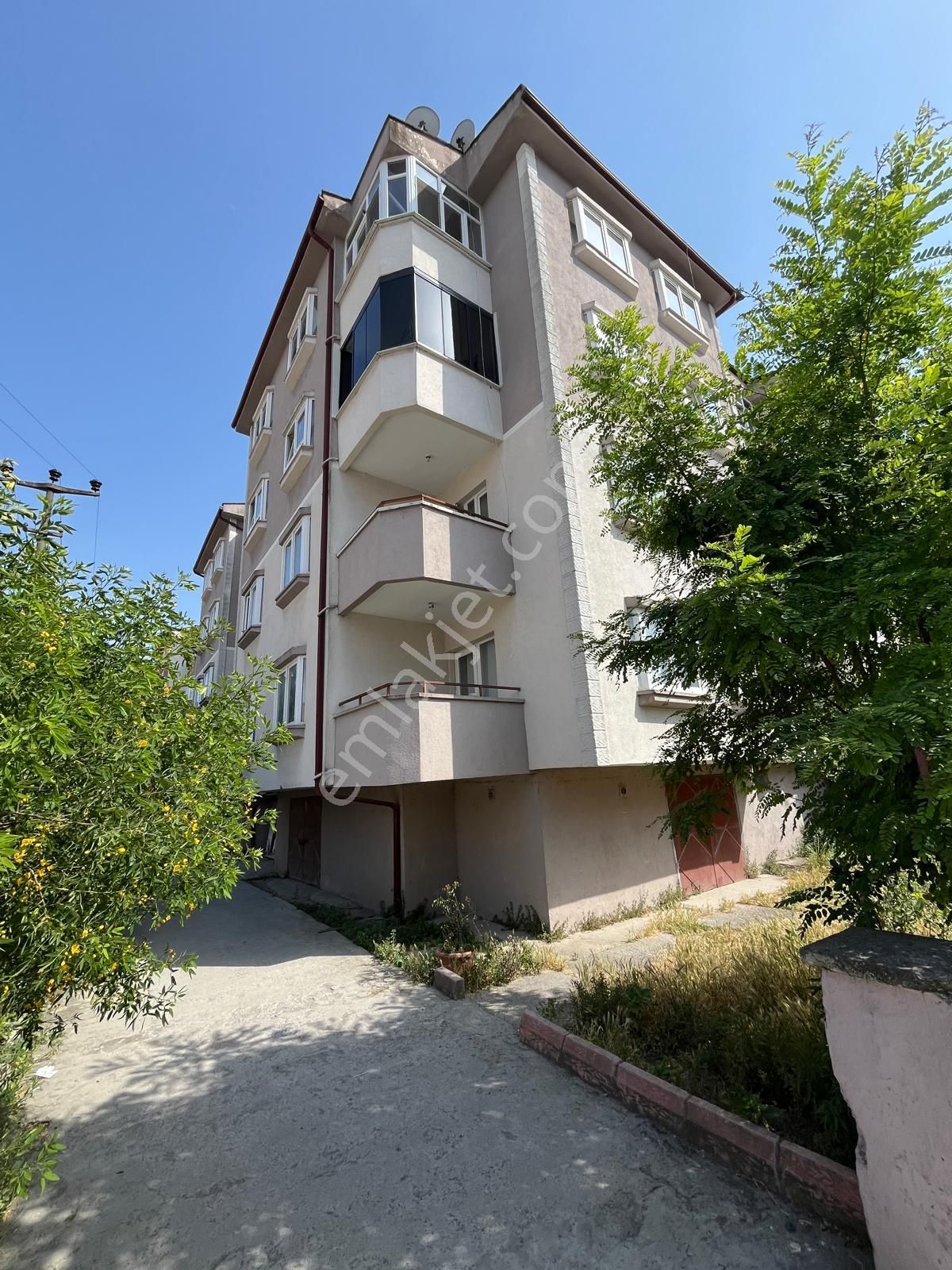 Erenler dilmen mahallesi'nde 3+1 geniş kiralık daire