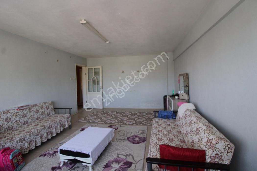 Aydın Germencik Ortaklar Merkezi De Köşe Başı 5 Katlı Bina 5 Daire 2 Dükkan Her Daire 178 M2 - Görsel 16