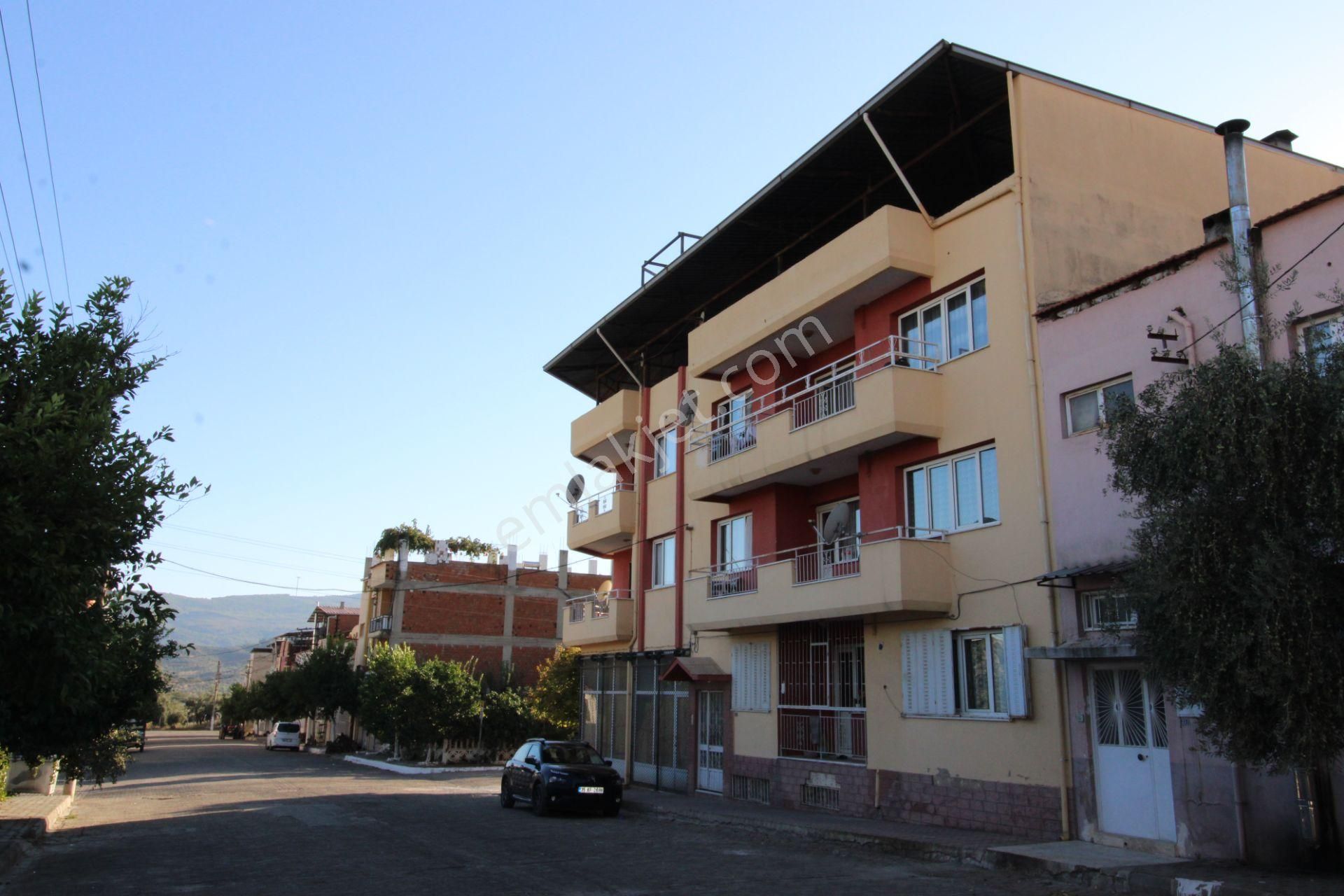 Aydın Germencik Ortaklar Merkezi De Köşe Başı 5 Katlı Bina 5 Daire 2 Dükkan Her Daire 178 M2 - Görsel 9