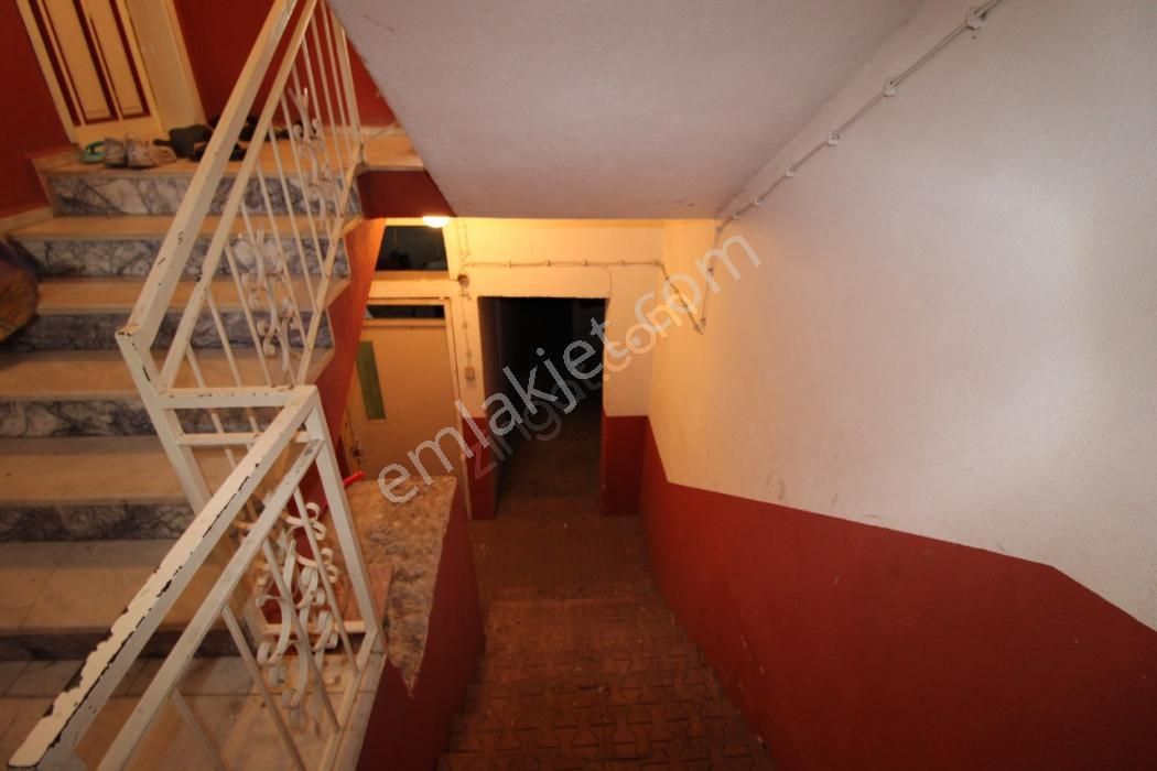 Aydın Germencik Ortaklar Merkezi De Köşe Başı 5 Katlı Bina 5 Daire 2 Dükkan Her Daire 178 M2 - Görsel 12