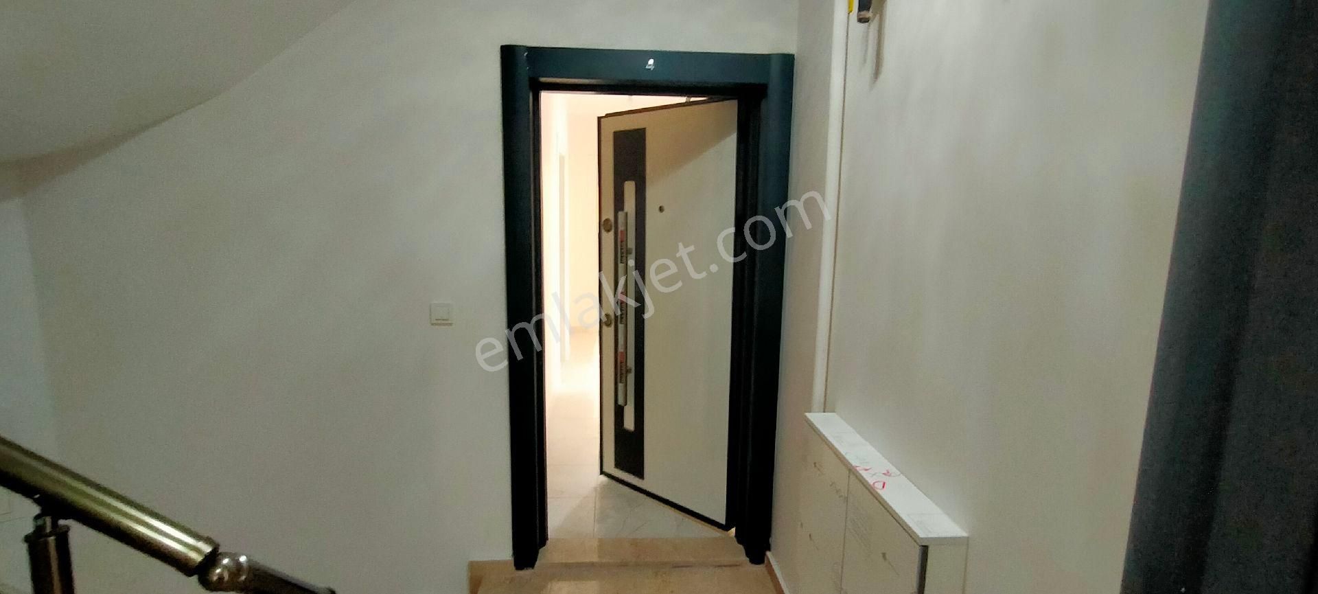 Sancaktepe Merve Satılık Daire Sancaktepe Satılık 2+1 1.Kat 85m² Asansörlü 