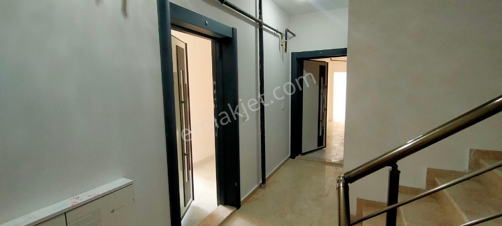 Sancaktepe Merve Satılık Daire Sancaktepe Satılık 2+1 2.Kat 85m² Asansörlü 