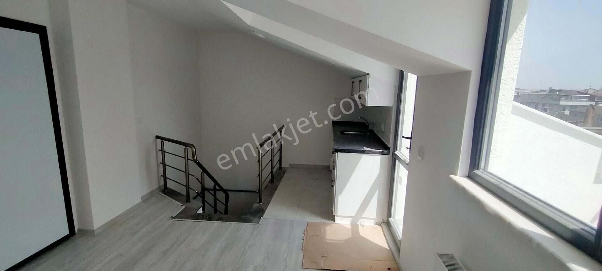 Sancaktepe Satılık 4+1 130m² Üstdubleks Asansörlü - Görsel 23