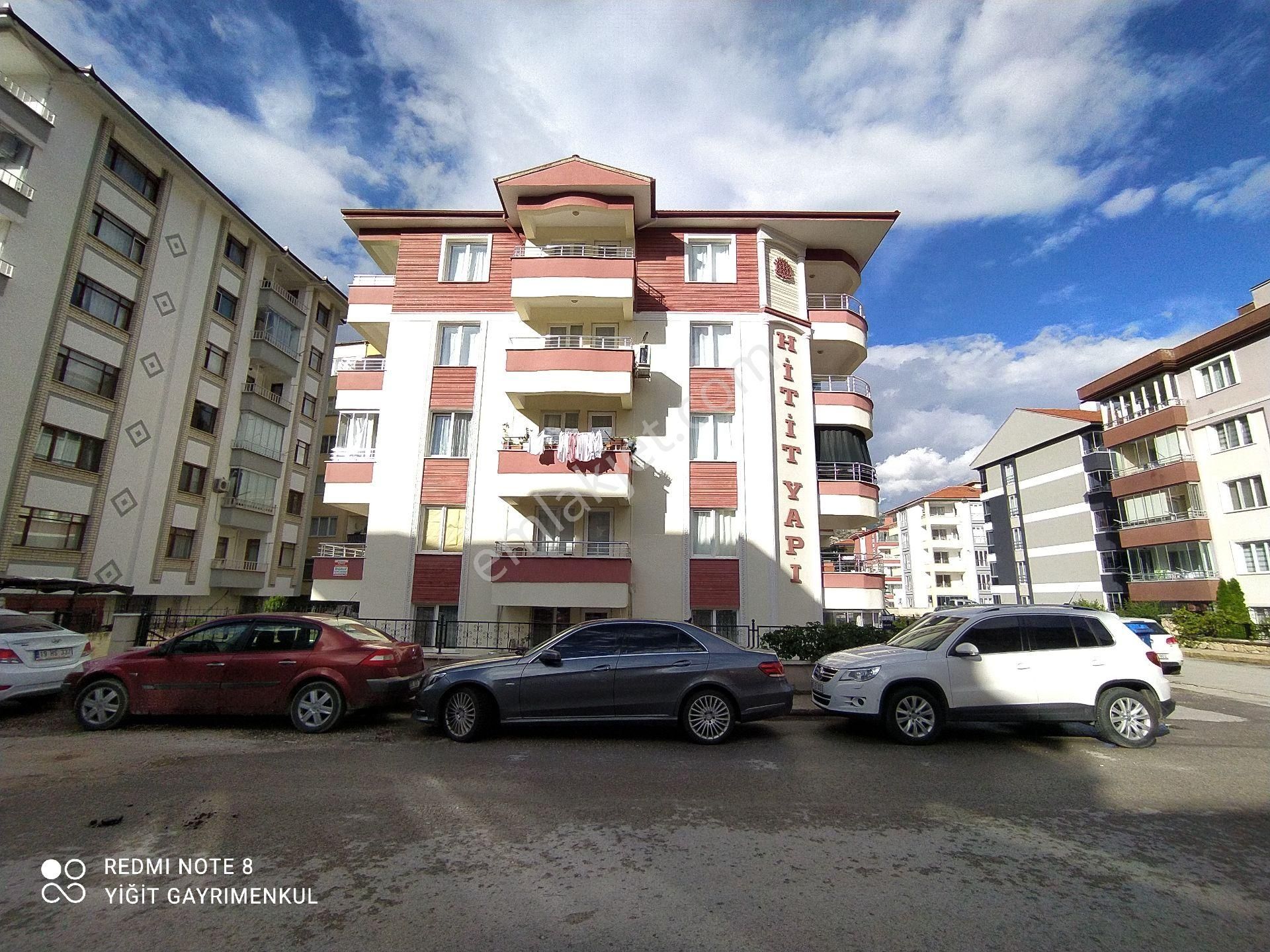 Amasya Merkez Hızırpaşa Satılık Daire HIZIRPAŞA MAH. YÜZME HAVUZU YAKININDA ARAKAT SATILIK 2+1 DAİRE