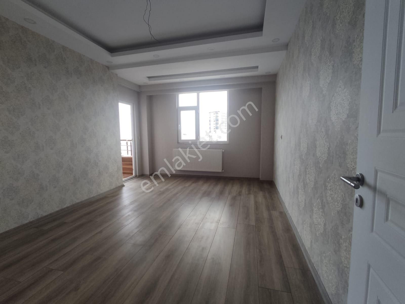 Karaköprü Seyrantepe Satılık Daire ACİL EMLAK GÜVENCESİYLE SATLIK 2+1 DAİRE SEYRANTEPE