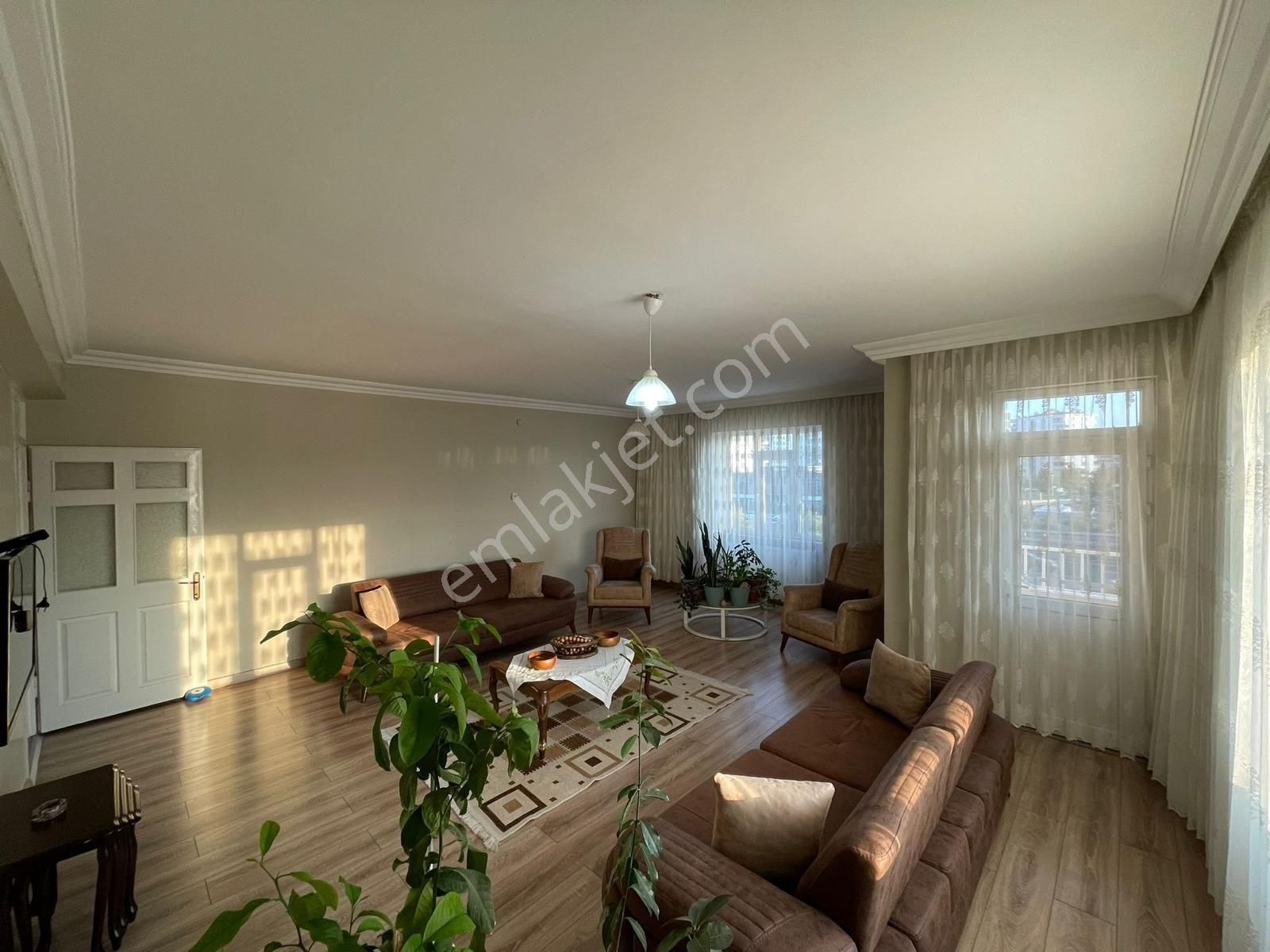 Kayapınar Fırat Satılık Daire KAREN EMLAK'TAN 180 M2 LİK  SATILIK 3+1 DAİRE FİYAT 2.825.000 TL