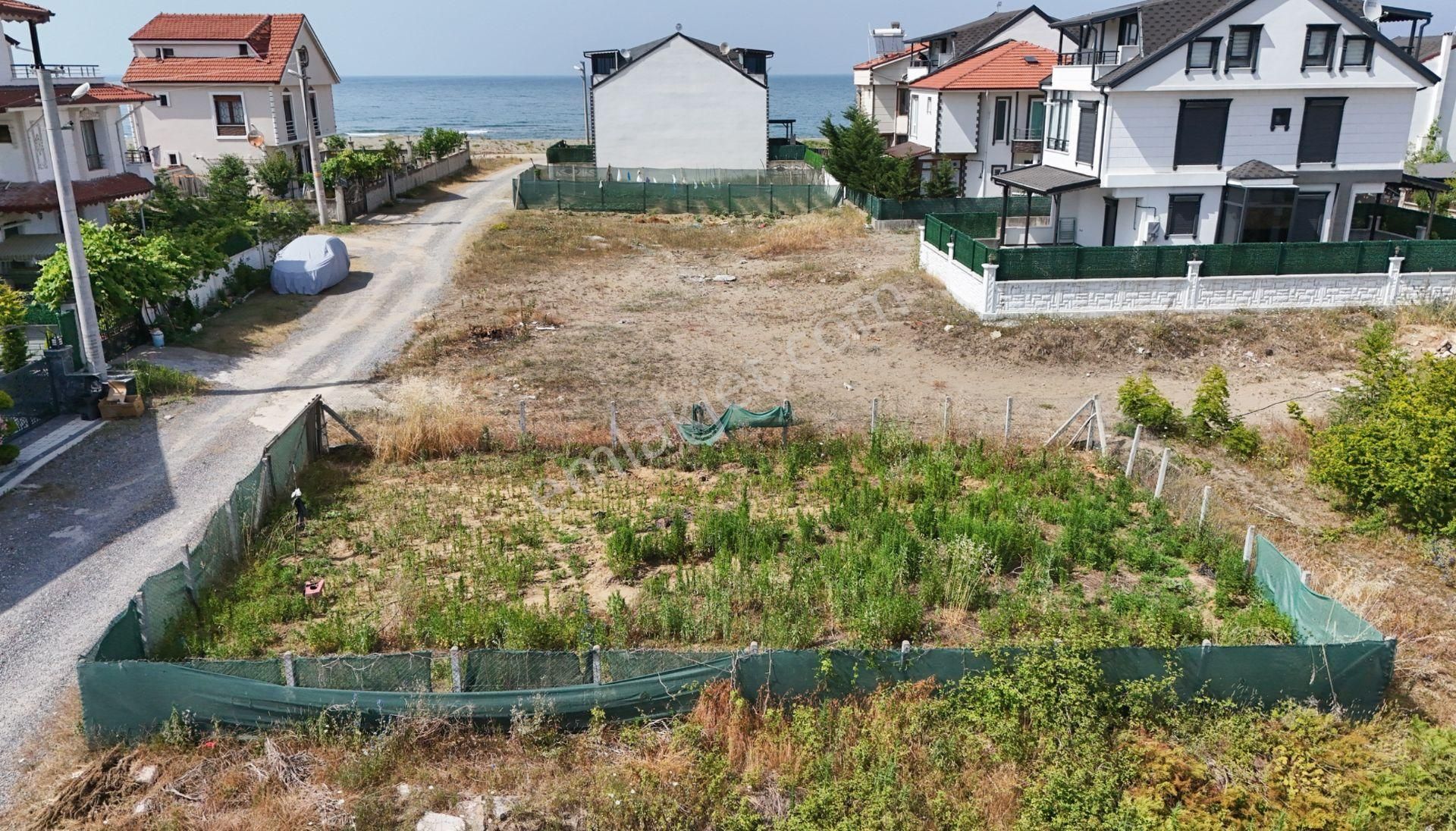 Kocaali Yalı Satılık Konut İmarlı  YALI MAHALLESİNDE KÖŞE PARSEL 198 m2 DENİZE 100 m SATILIK ARSA