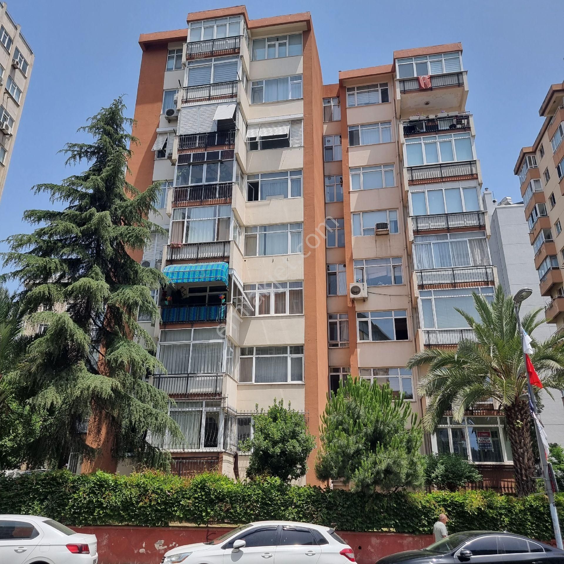 Kadıköy Kozyatağı Satılık Daire KADIKÖY KOZYATAĞI MAHALLESİNDE SATILIK 3+1DAİRE