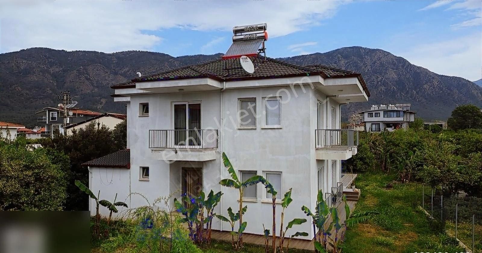 Köyceğiz Toparlar Satılık Villa TAPARİ den Köyceğizde 1865 M Arsa İçinde 5+1 Lüks Villa