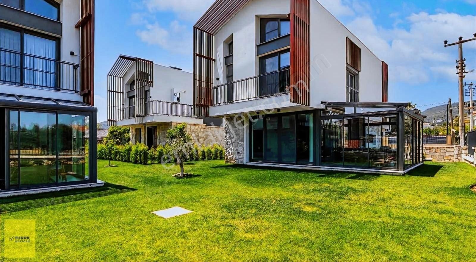 Urla Denizli Satılık Villa ÇEŞMEALTINDA ULTRA LÜX SATILIK VİLLA