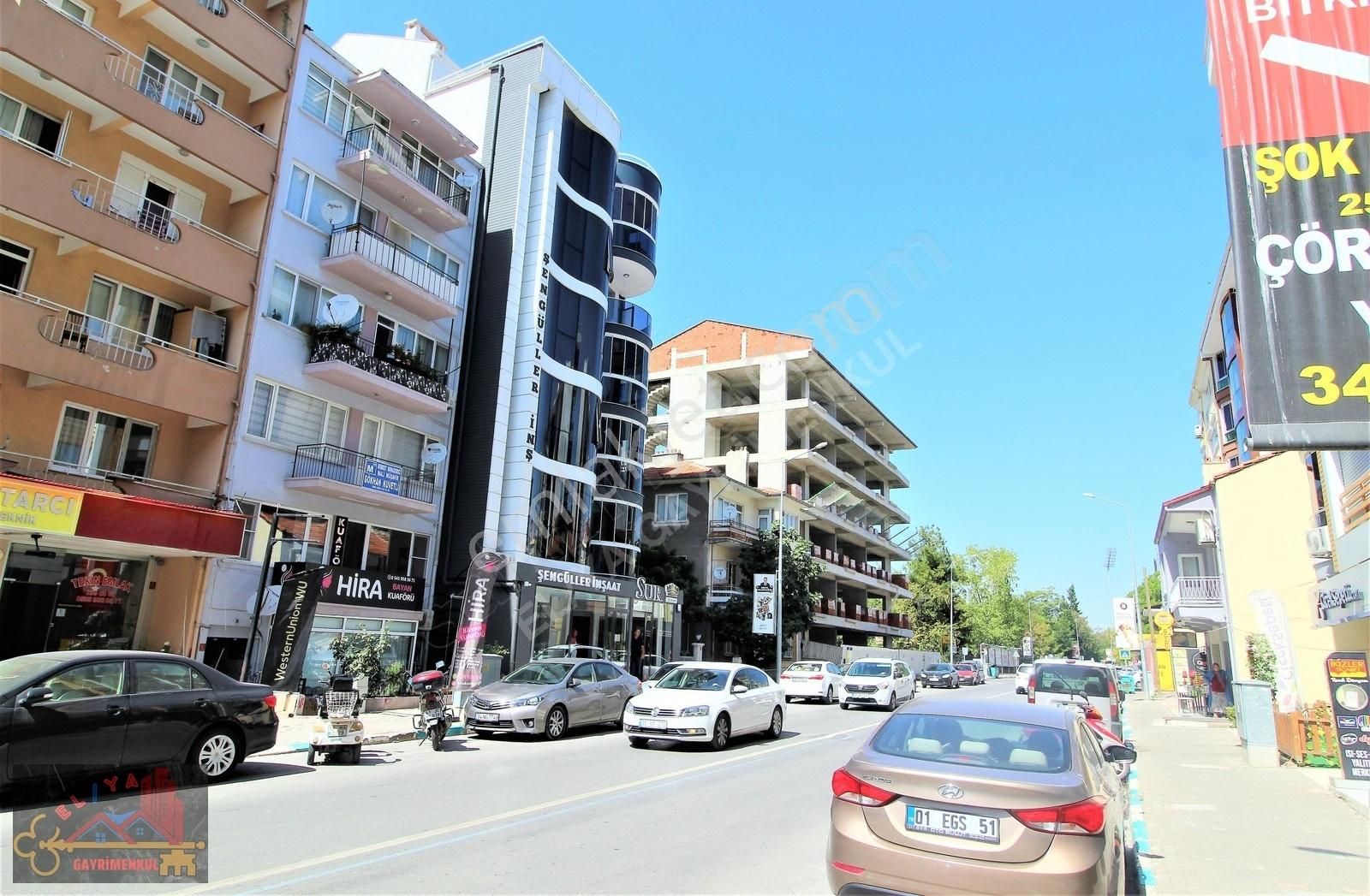 El/ya 'dan Bahçelievler Cadde Üzeri~ 3+1 ~eşyalı - Görsel 14